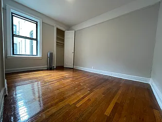 Rented by Hillel Realty Group