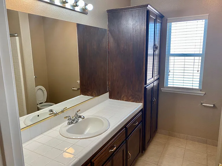9846 N Ann Ave — Photo 17