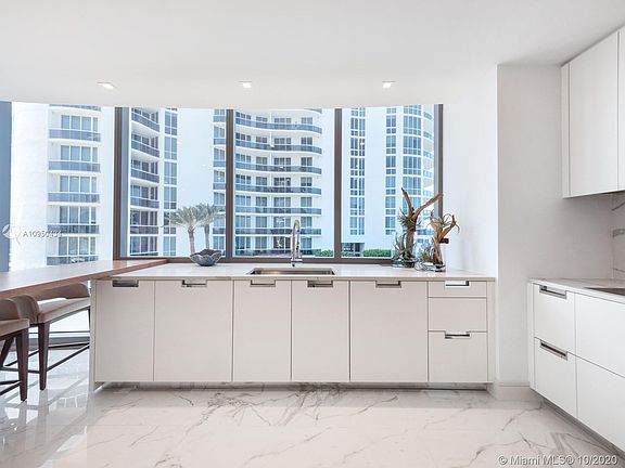3rd image of 15701 Collins Ave Unit 1801