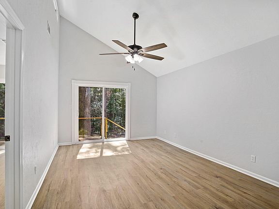 5th image of 2496 Dundee Dr