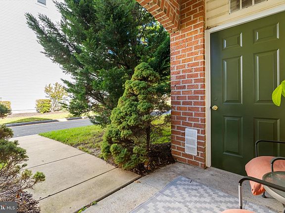 4th image of 5174 Brightleaf Ct #5174