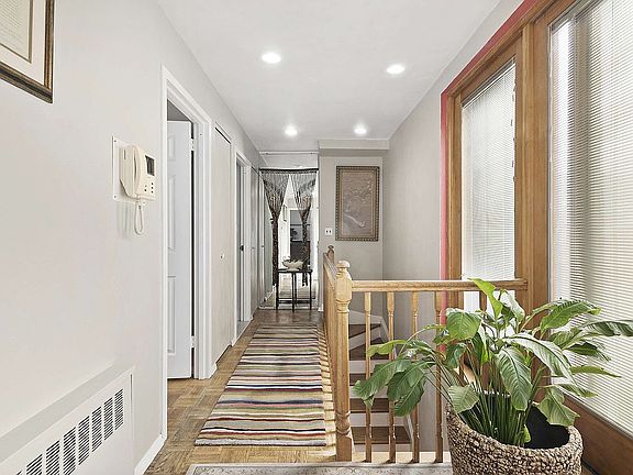 4th image of 313 W 22nd St APT 6B