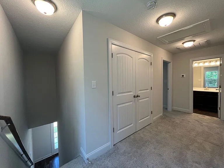 400 Amethyst Ct — Photo 9