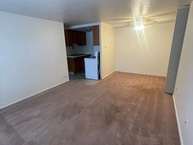 Concord House Apartments — Photo 33