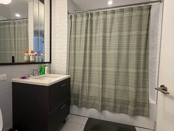 5th image of 1040 Dean St APT 502