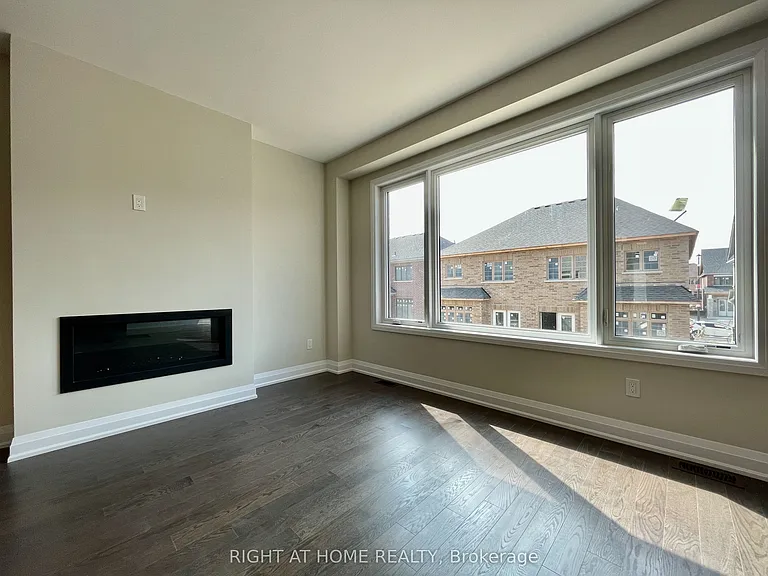 12 Sweet Cicely St — Photo 10