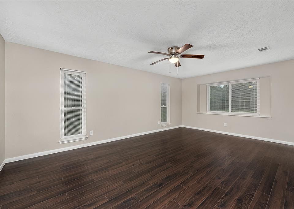 1st image of 22923 Meadow Ln