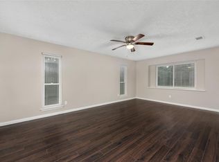 22923 Meadow Ln, Tomball, TX 77377