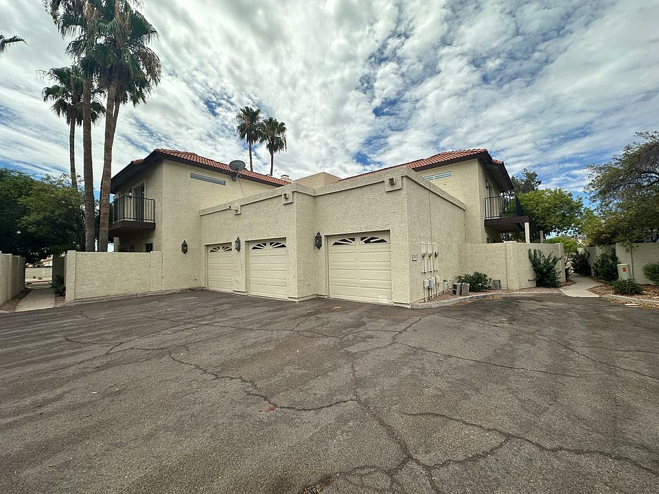 1st image of 4809 E Hazel Dr Unit 3