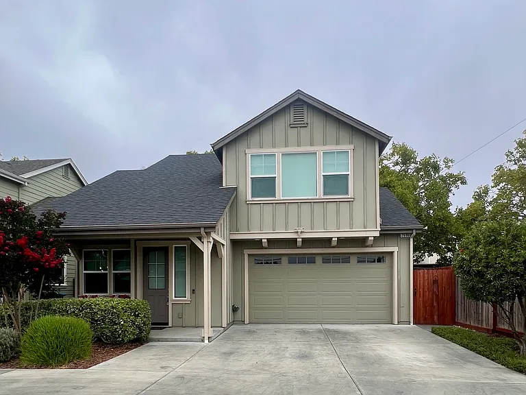 2698 Hardies Ln — Photo 1
