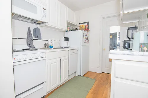 41 Westland Ave #3B Photo 1