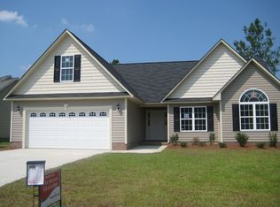 5634 Prestonfield Ln, Hope Mills, NC 28348