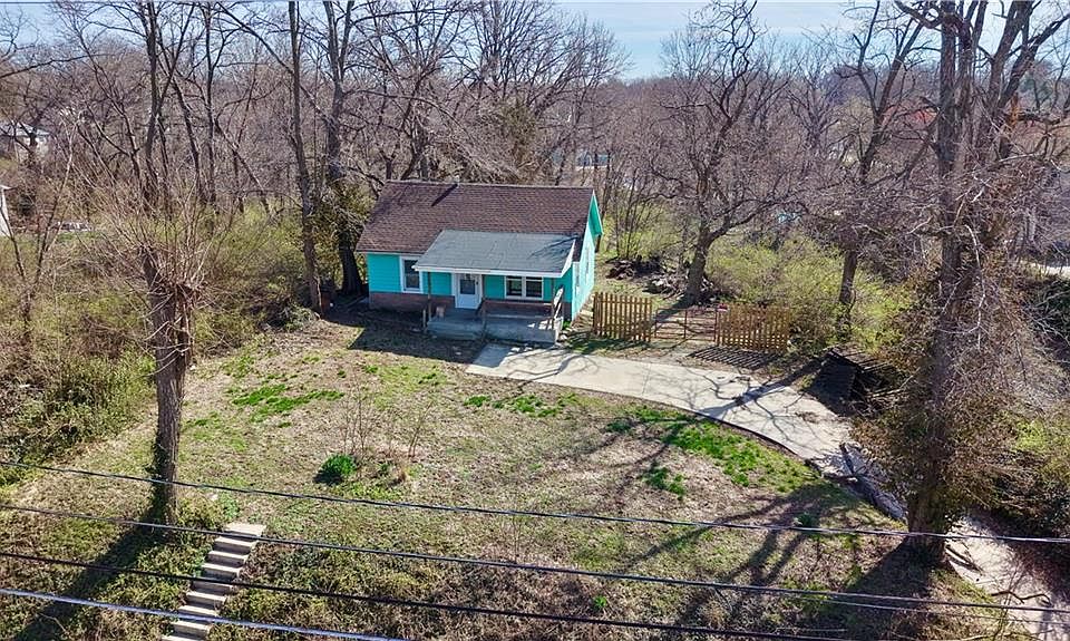 1st image of 9409 E Independence Ave