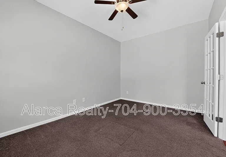 11528 Lottingly Dr — Photo 19