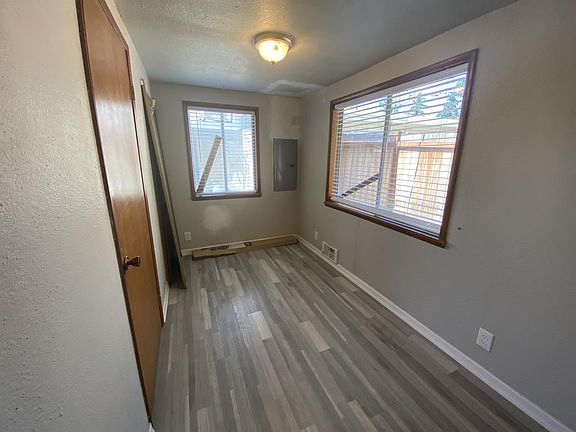 4th image of 13619 13th Avenue Ct E #1