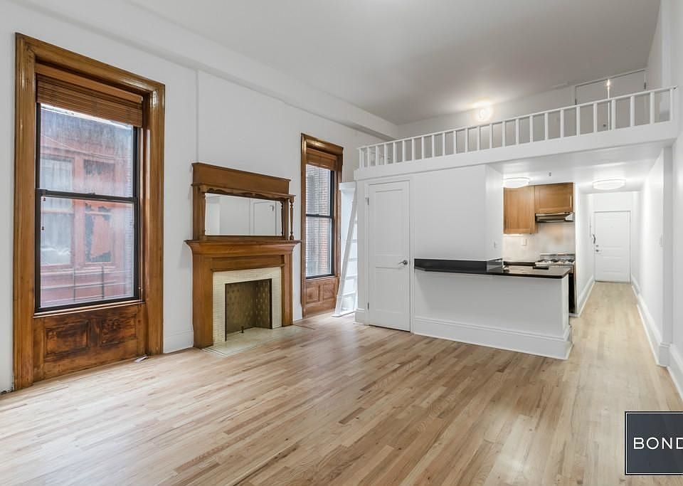 1st image of 14 W 69th St APT 3B