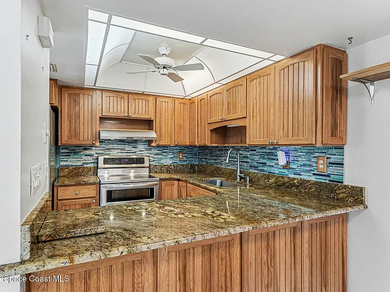 100 Canebreakers Dr #108 — Photo 5