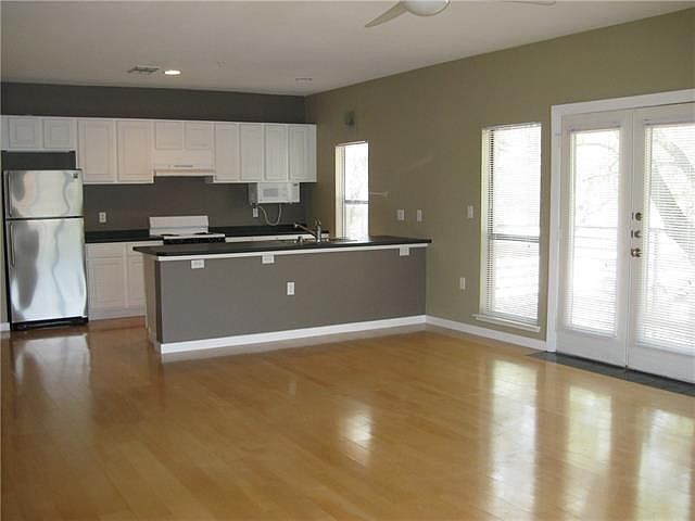 1st image of 4108 Office Pkwy APT 123