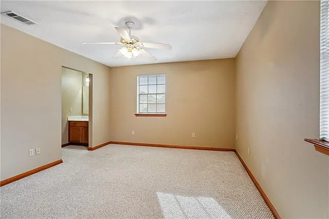 4425 Barnett St #A — Photo 12