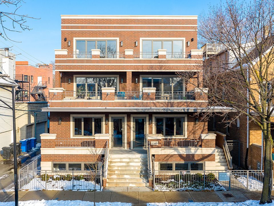 1st image of 1542 W Wolfram St #1-WEST