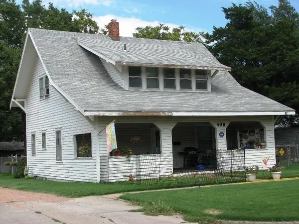 408 W 9th St, Larned, KS 67550