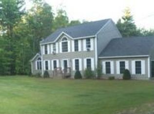 49 S Summer St, Nottingham, NH 03290