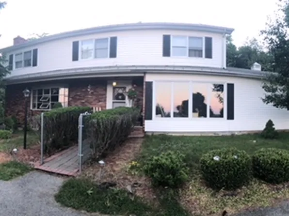 195 Cromwell Hill Rd, Monroe, NY 10950