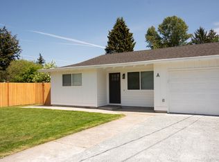 10693 District Line Rd, Burlington, WA 98233