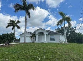 343 NE 10th St, Cape Coral, FL 33909