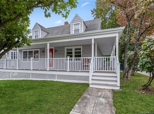 54 Holbrook St, Ansonia, CT 06401