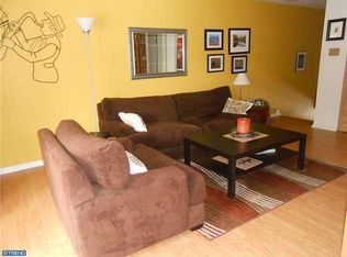 101 Shannon Dr, North Wales, PA 19454