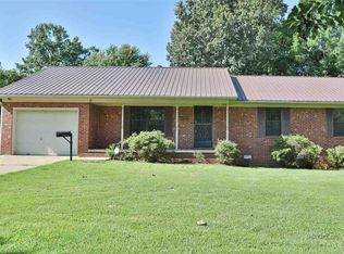 2412 Ashport Rd, Jackson, TN 38305