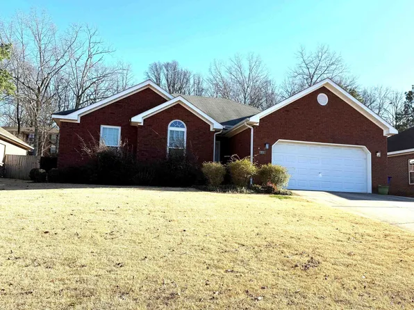 2373 Parc Pl, Florence, AL 35630