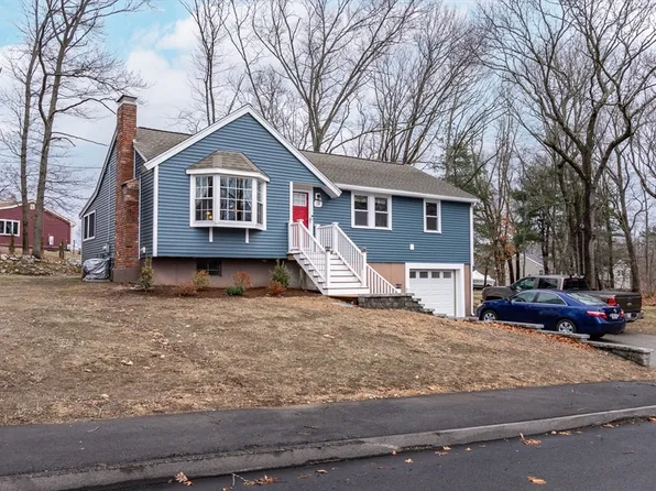 14 Oak Grove Rd, Randolph, MA 02368