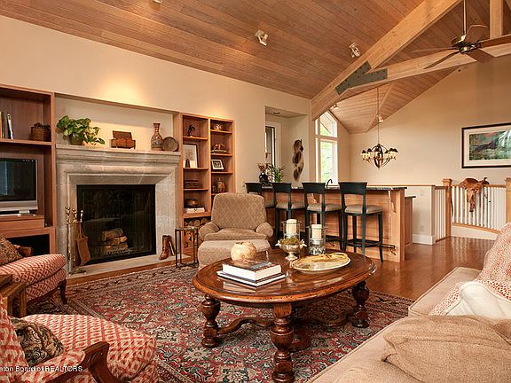3rd image of 2905 N Teton Pines Dr