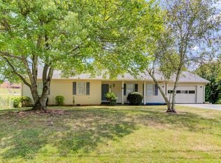 95 Cambridge Dr, Daleville, VA 24083