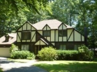 9 Stowecroft Dr, Hampton, NH 03842