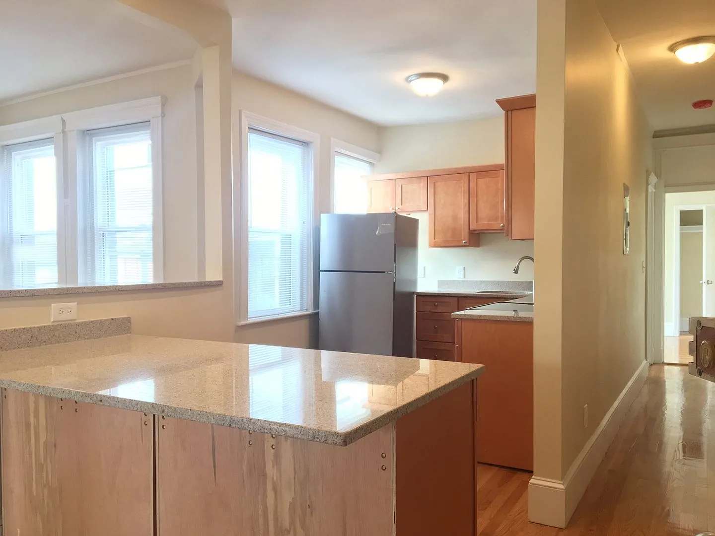 Allston 3 Bed Renovated Heat & Hot Water Included No Fee 6/1 — Photo 4