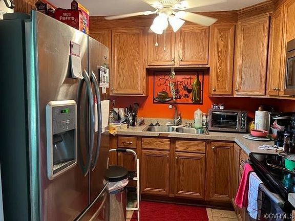 2nd image of 207 Gawain Dr
