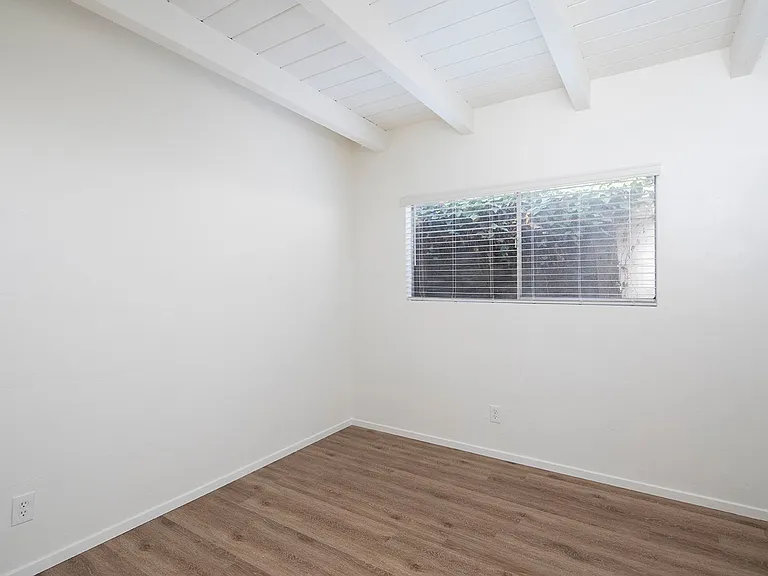3654 & 3660 Princeton Ave — Photo 7