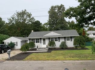252 Pennant Ave, Beachwood, NJ 08722