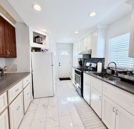 2nd image of 40 Stuyvesant Rd