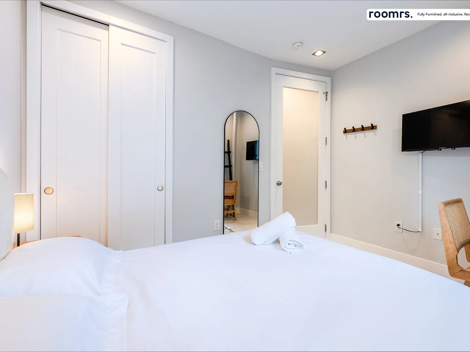 4 bed, 700 sqft, $2,528 — Photo 4