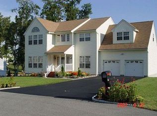 3 Bitternut Ct, Wappingers Falls, NY