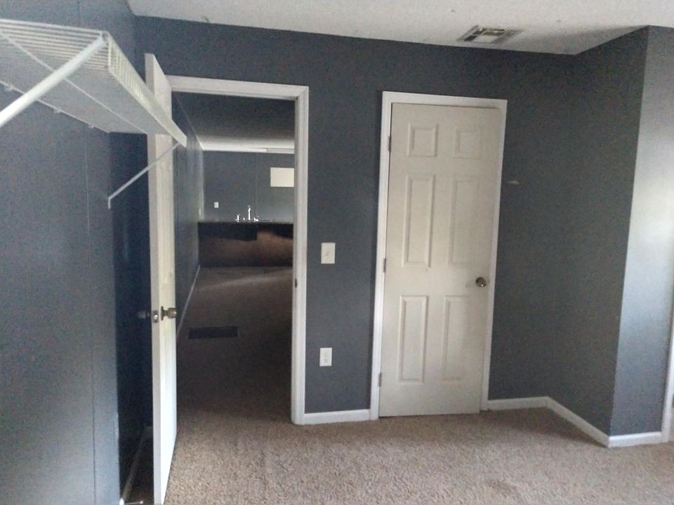 2nd image of 538 Lee Road 600