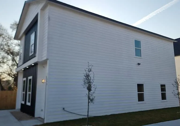 5130 Clover St #B — Photo 7