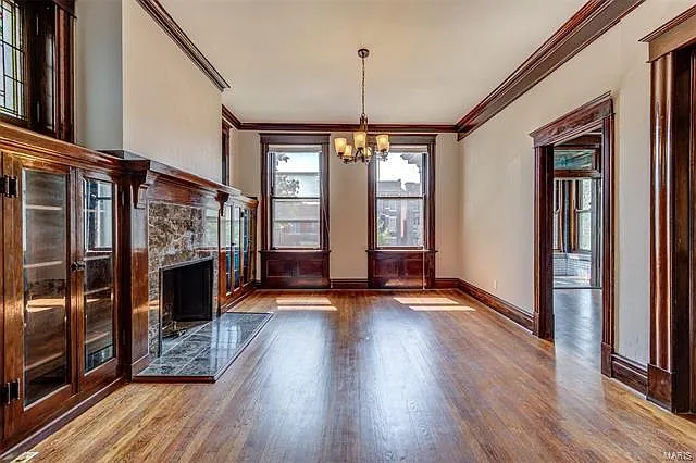 5779 Pershing Ave — Photo 5