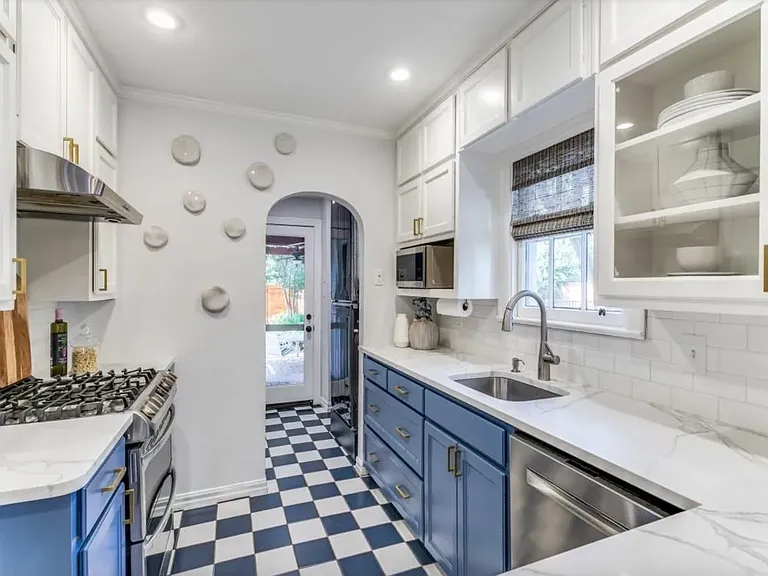 6016 Anita St — Photo 12