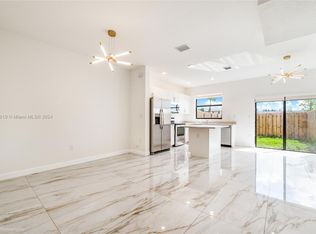 Pine Vista, Homestead, FL 33033