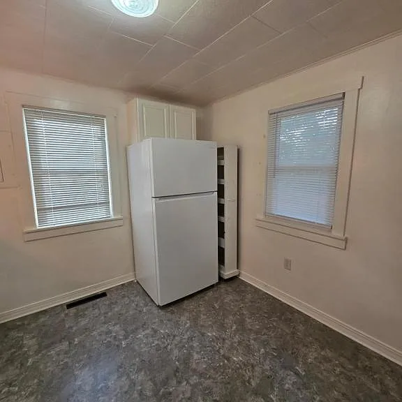 113 S Golding St — Photo 10
